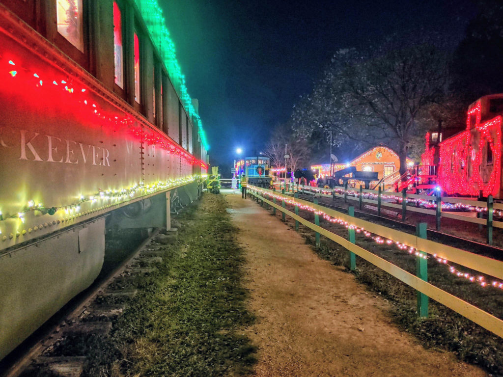Best neighborhoods san antonio christmas lights